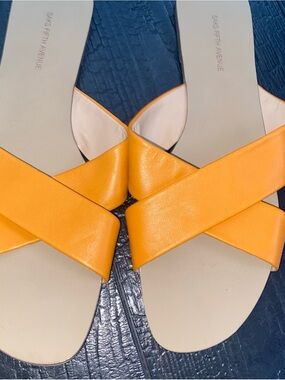 SAKS Fifth Avenue‎ Orange Anne Crossover Leather Flats Sandals Size 9